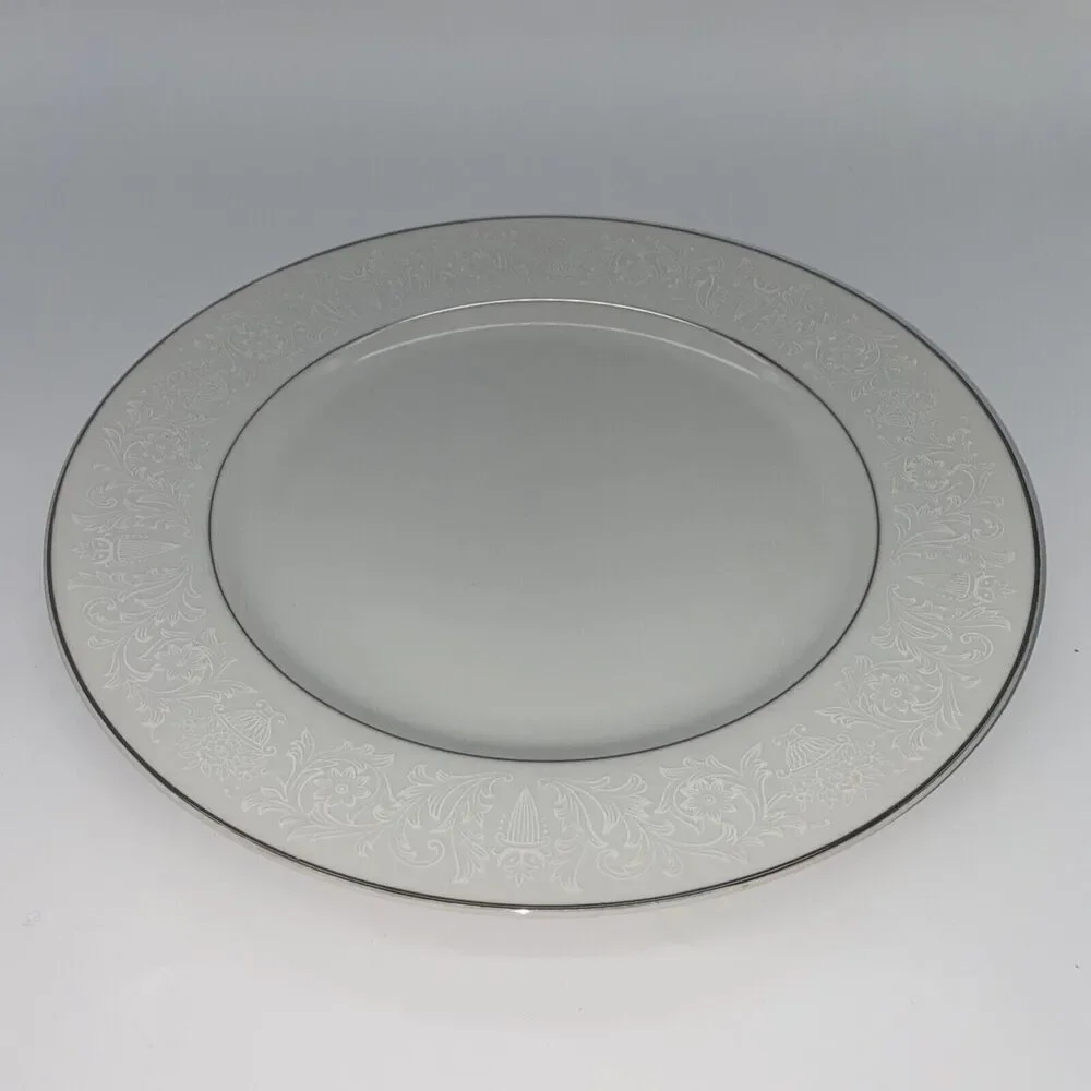 2 Crown Victoria Lovelace China 10.5” Dinner Plates Replacement